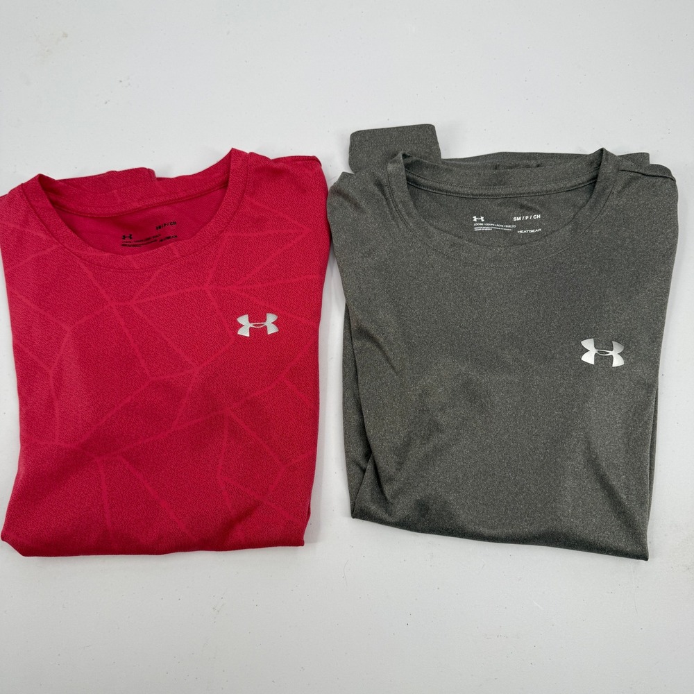 Under Armour HeatGear Shirts Womens Small Gray Pink Set of 2 Loose Fit 1329448